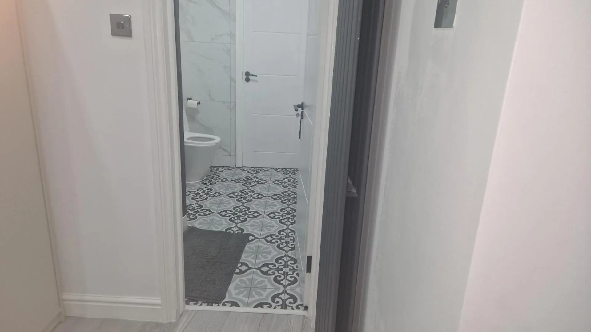 Guest house Blake Close House Dagenham